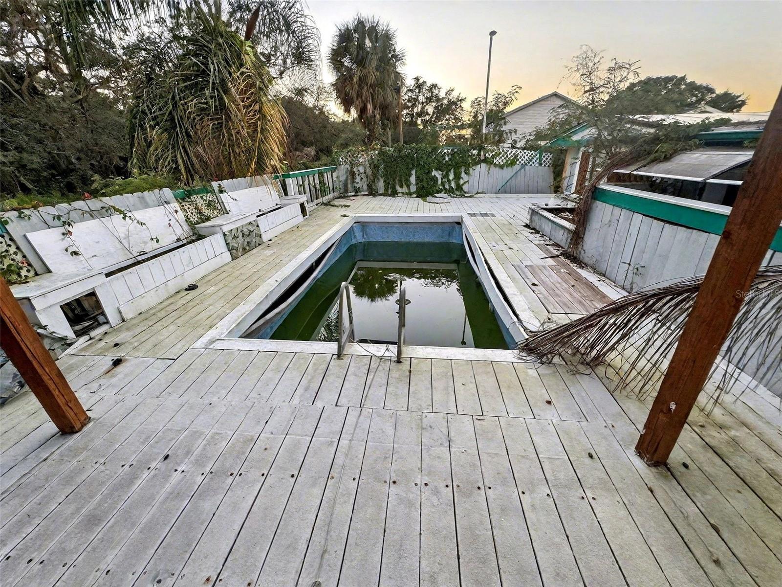 6134 WESTPORT DR — photo 30