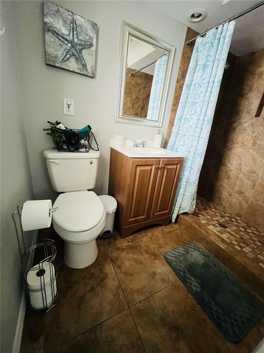 7705 ILEX DR — photo 3