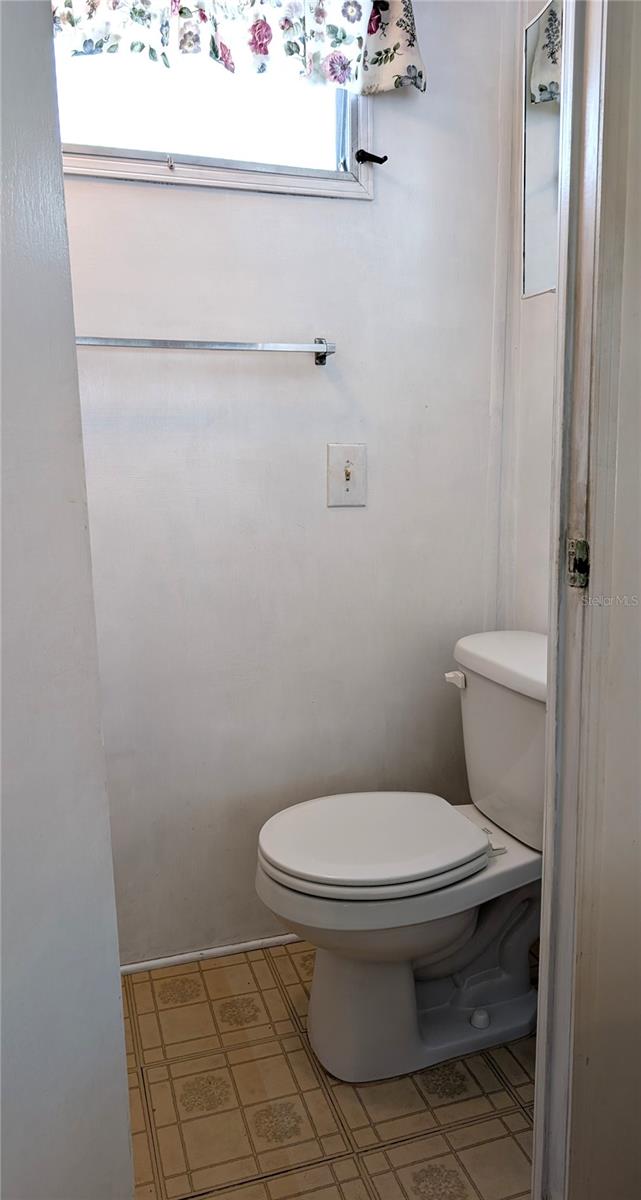82010 A ST N #10 — photo 23