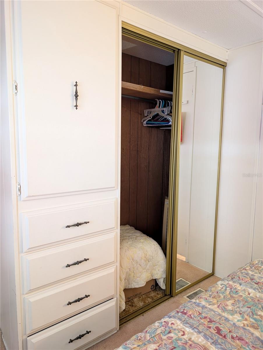 82010 A ST N #10 — photo 18