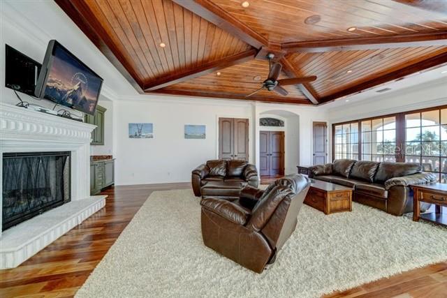 829 BRUCE AVE — photo 43