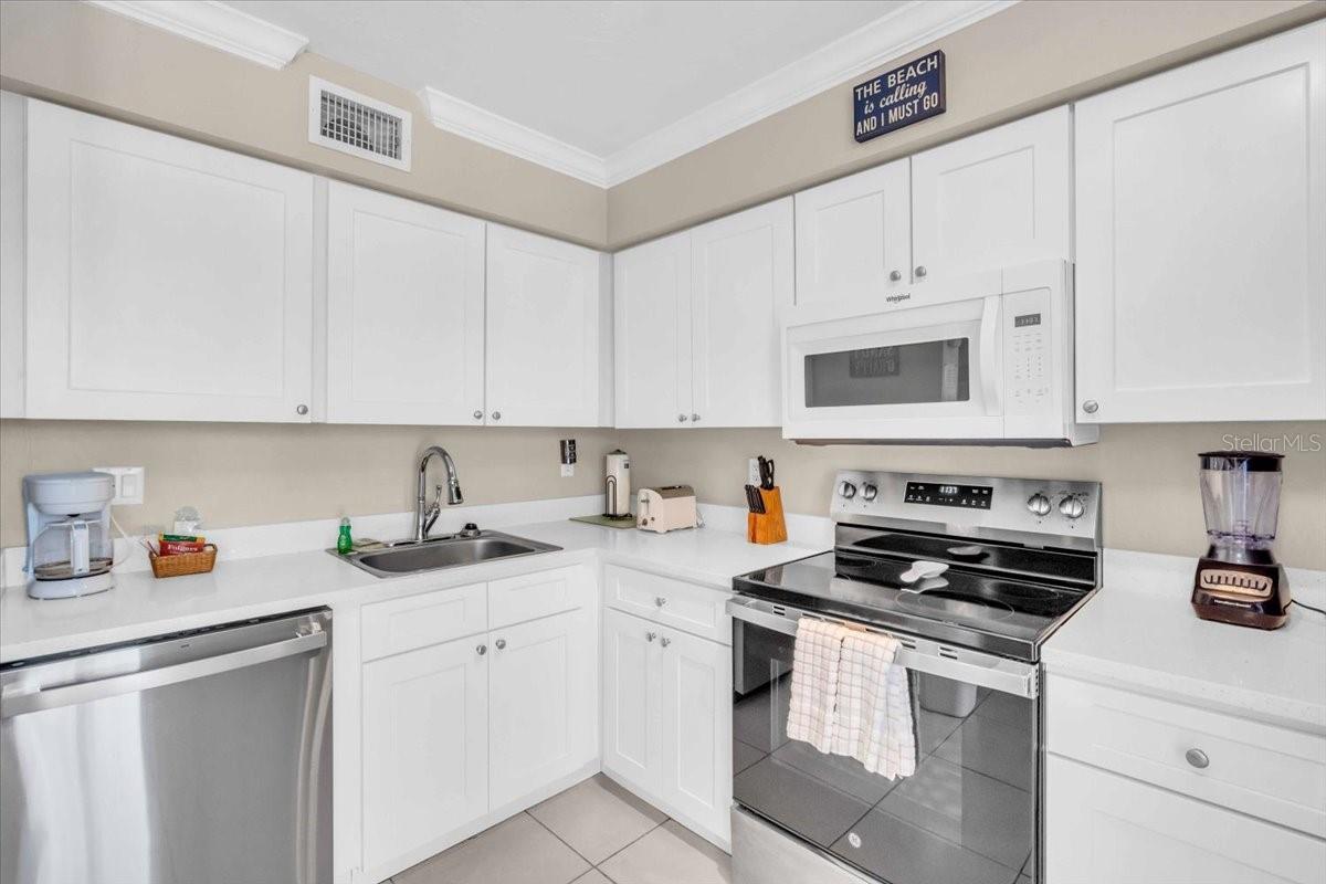 5841 GULF OF MEXICO DR #244 — photo 15