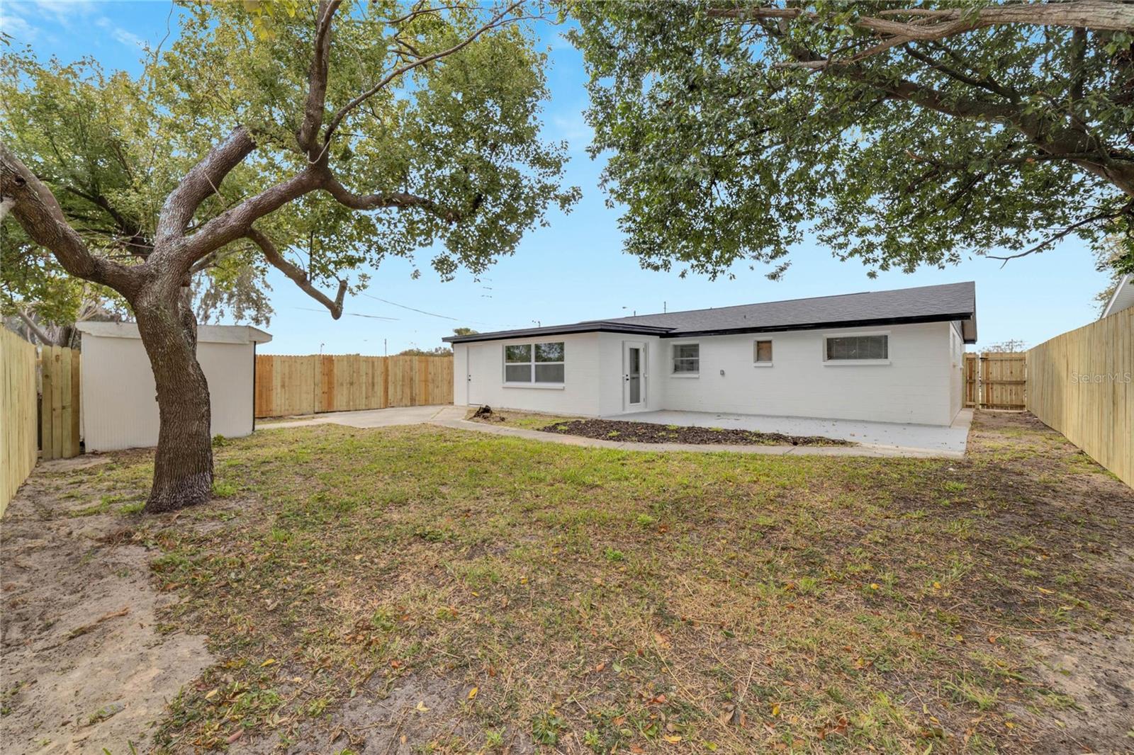 4012 VALENCIA DR — photo 27