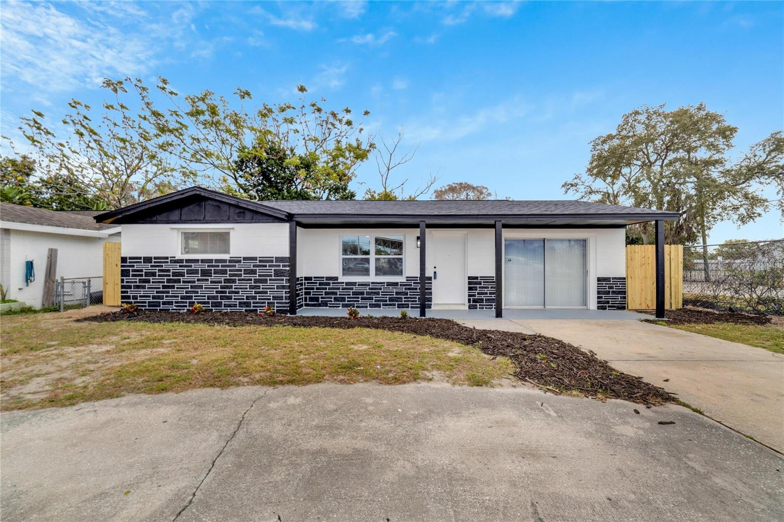 4012 VALENCIA DR — photo 2