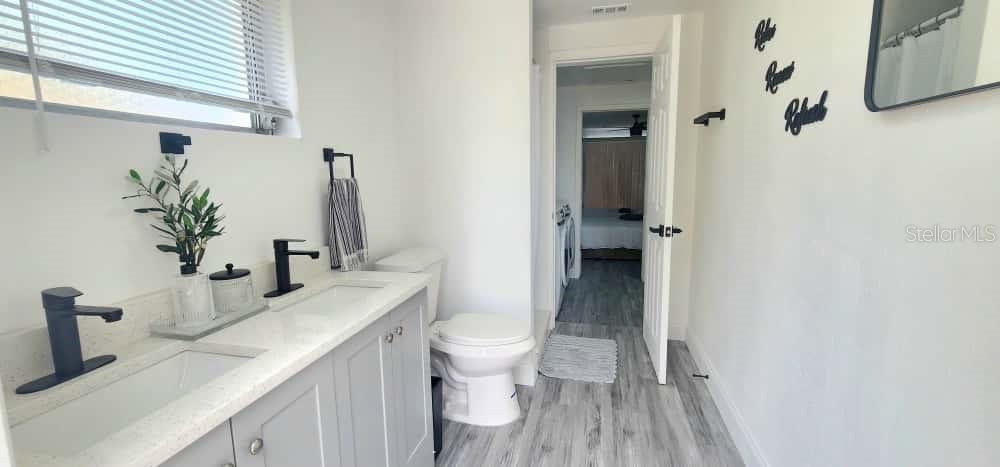 4012 VALENCIA DR — photo 20