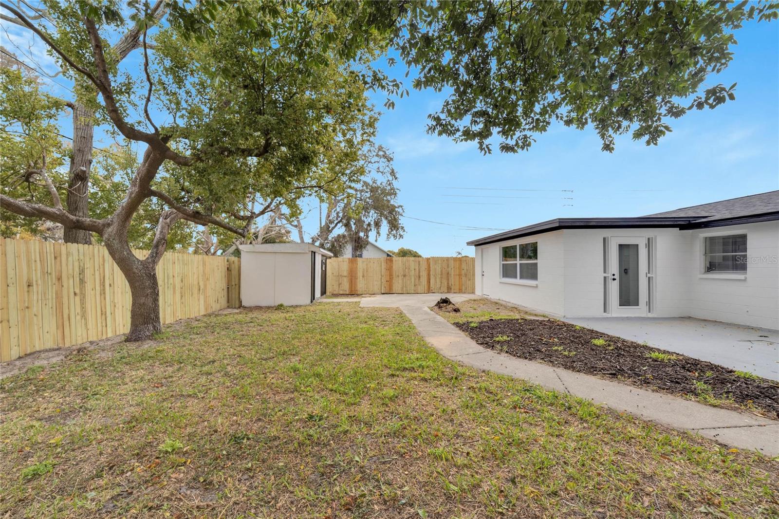 4012 VALENCIA DR — photo 26