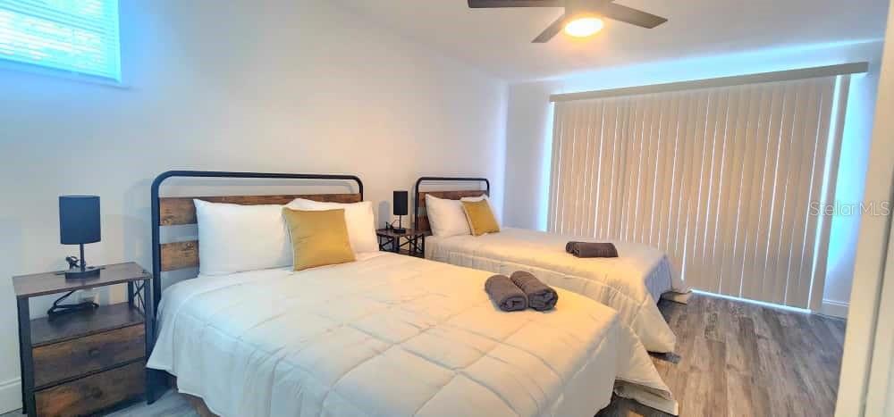 4012 VALENCIA DR — photo 15