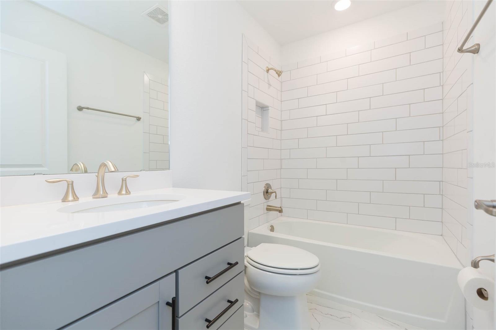 9503 IBIS GROVE BLVD — photo 16