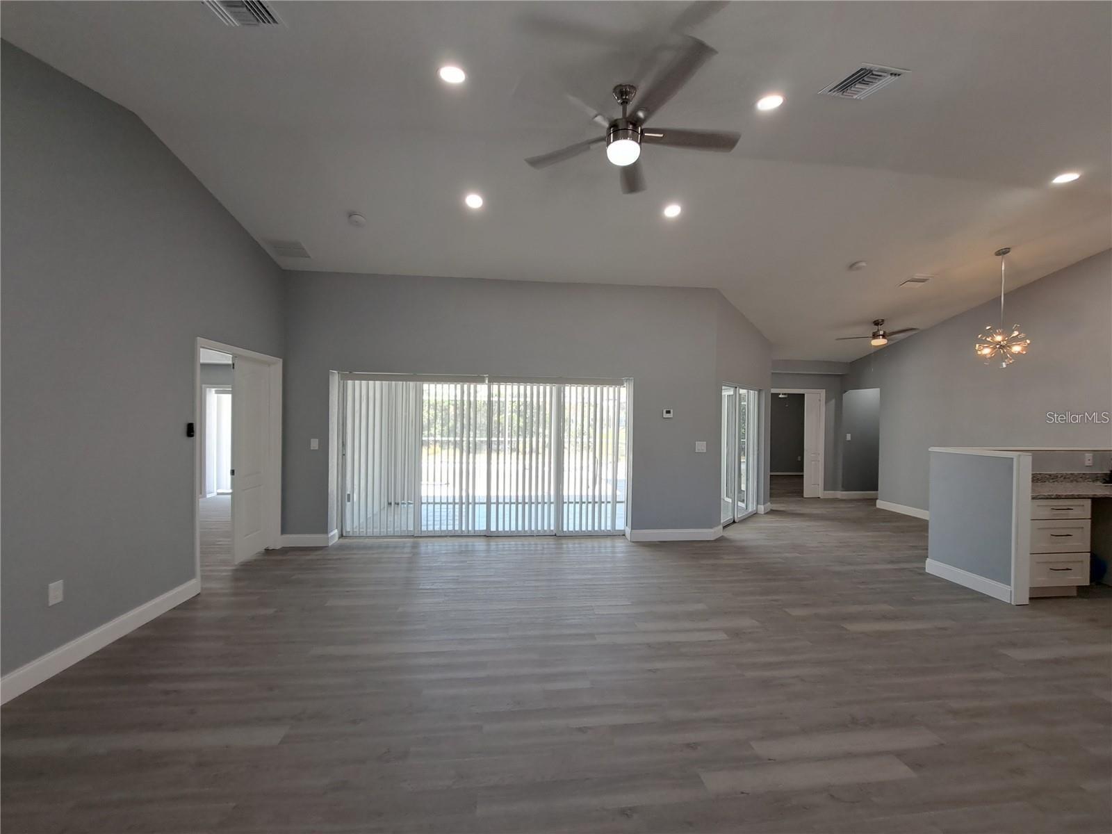 26 CLINTWOOD AVE — photo 9