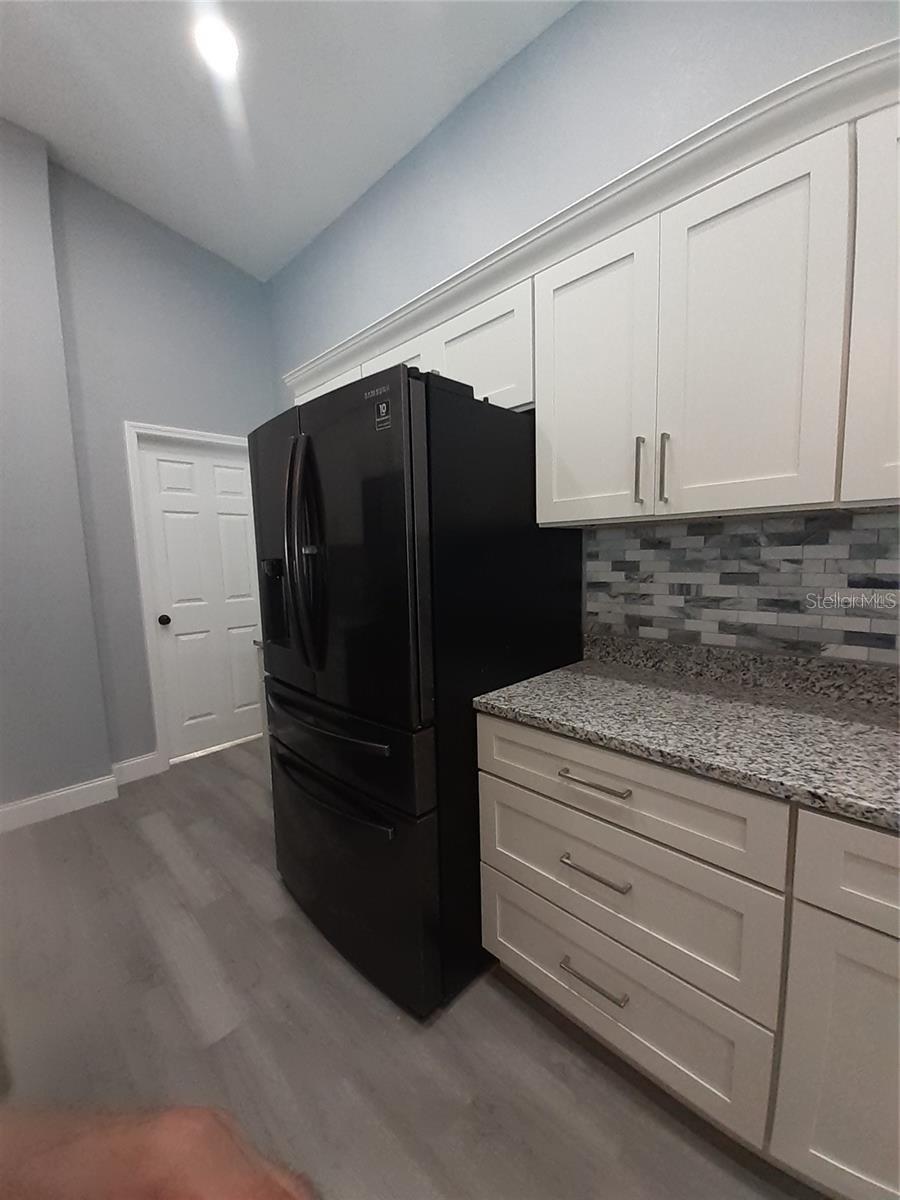 26 CLINTWOOD AVE — photo 24