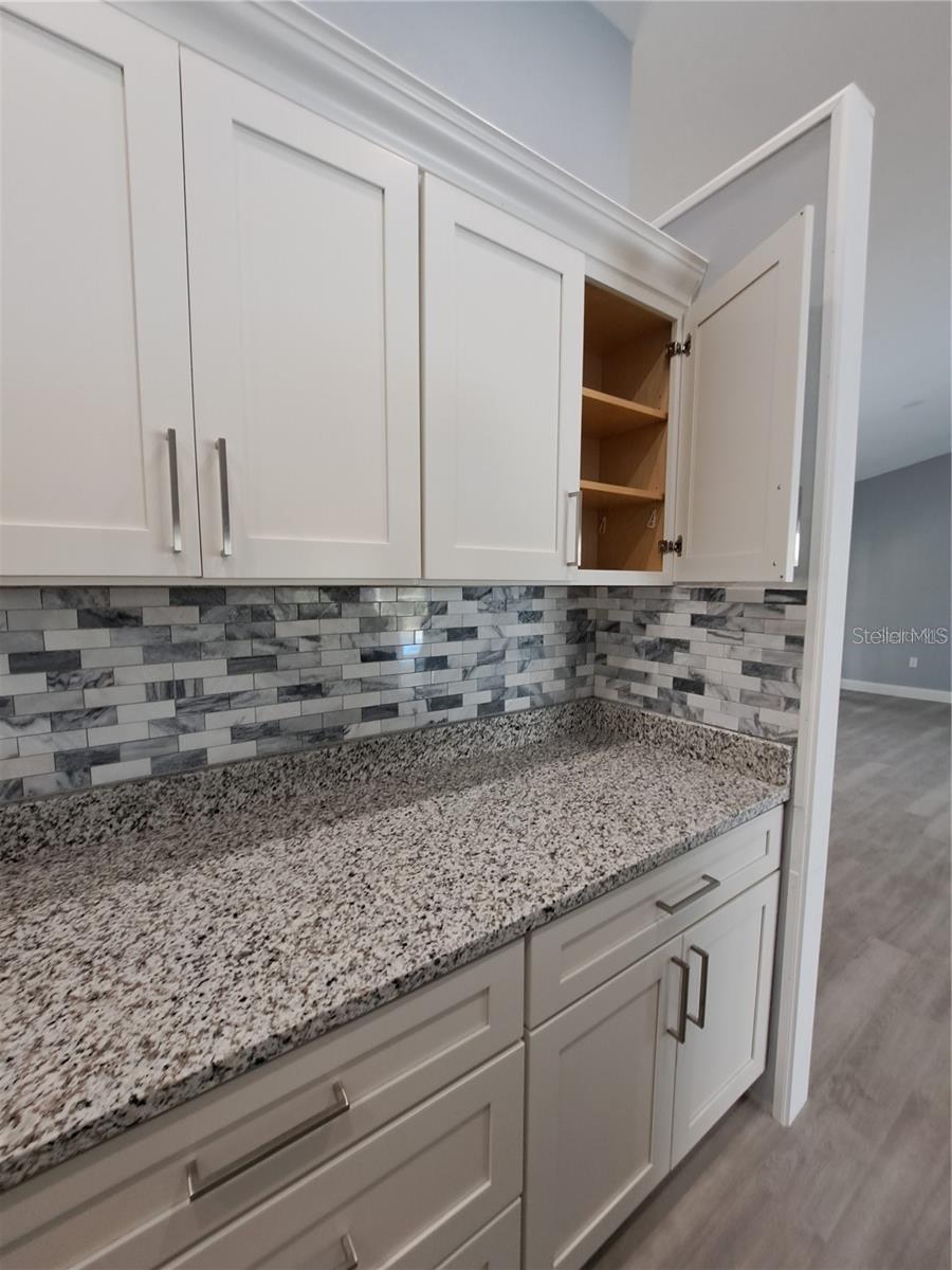 26 CLINTWOOD AVE — photo 19