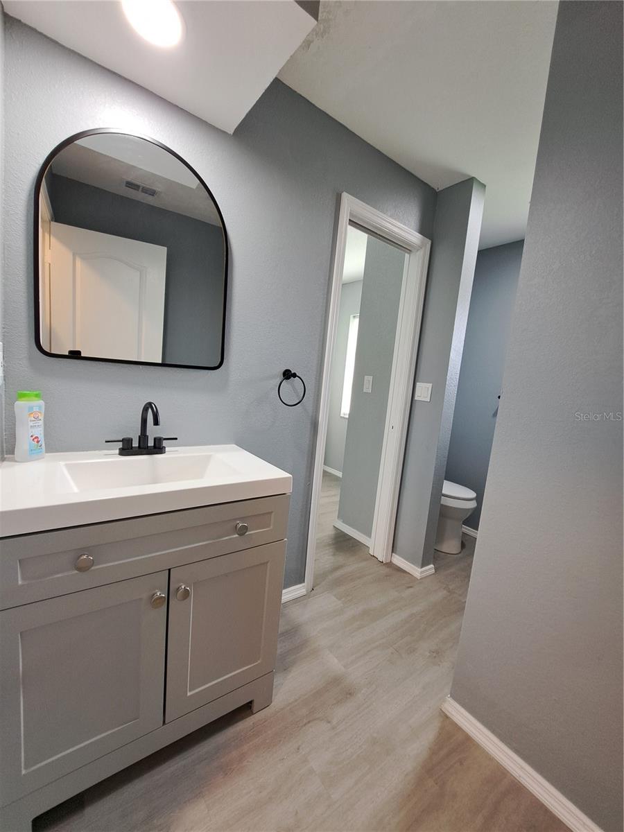 26 CLINTWOOD AVE — photo 33