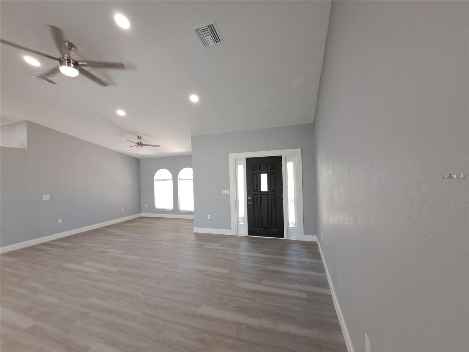 26 CLINTWOOD AVE — photo 13