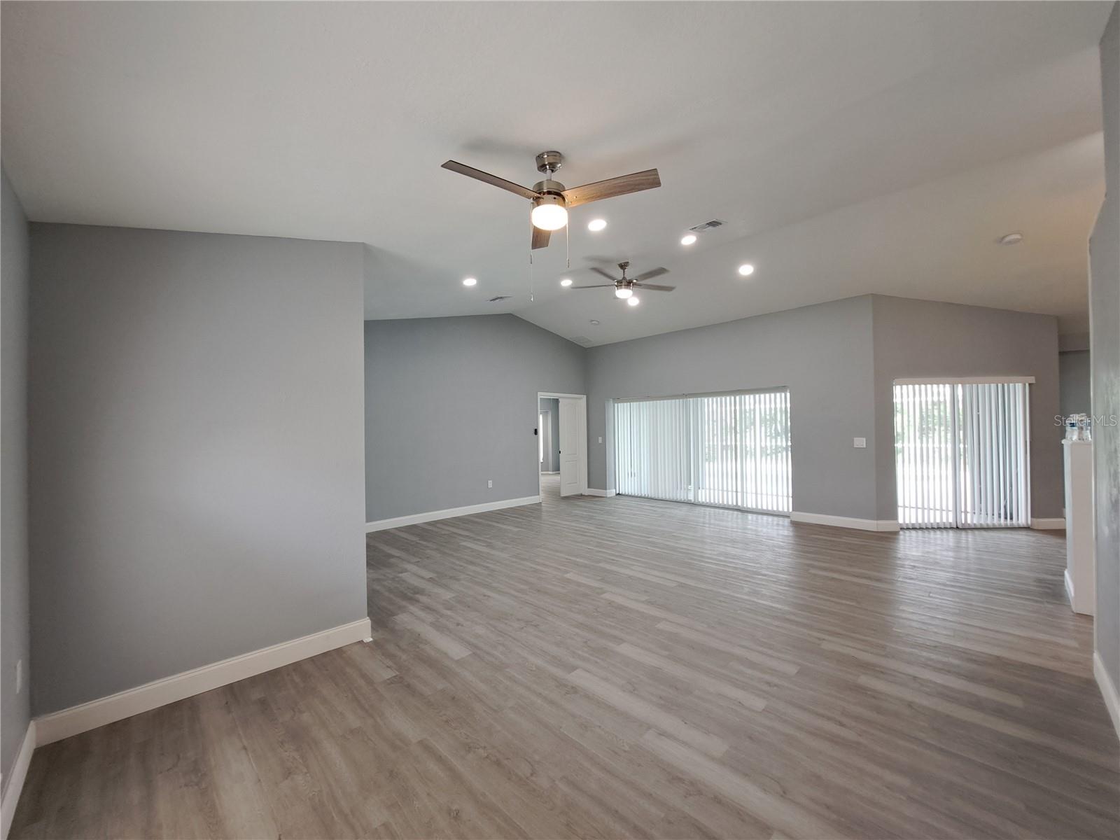 26 CLINTWOOD AVE — photo 12