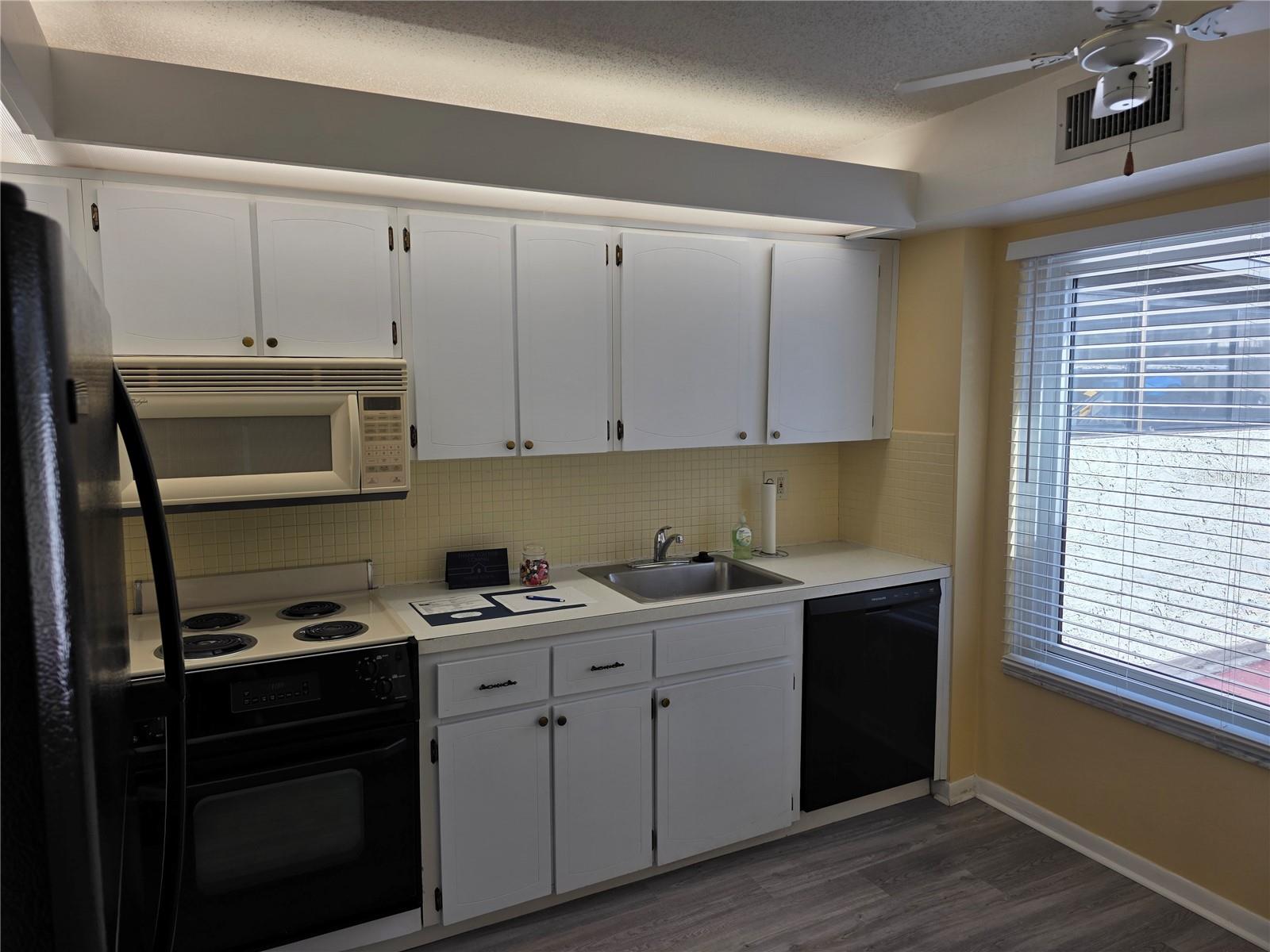 2207 BELLEAIR RD #B22 — photo 5