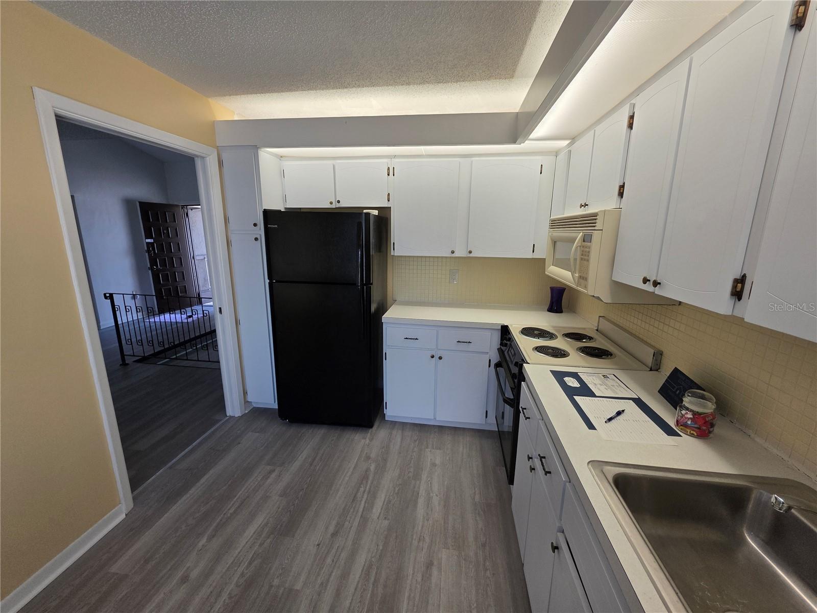 2207 BELLEAIR RD #B22 — photo 6