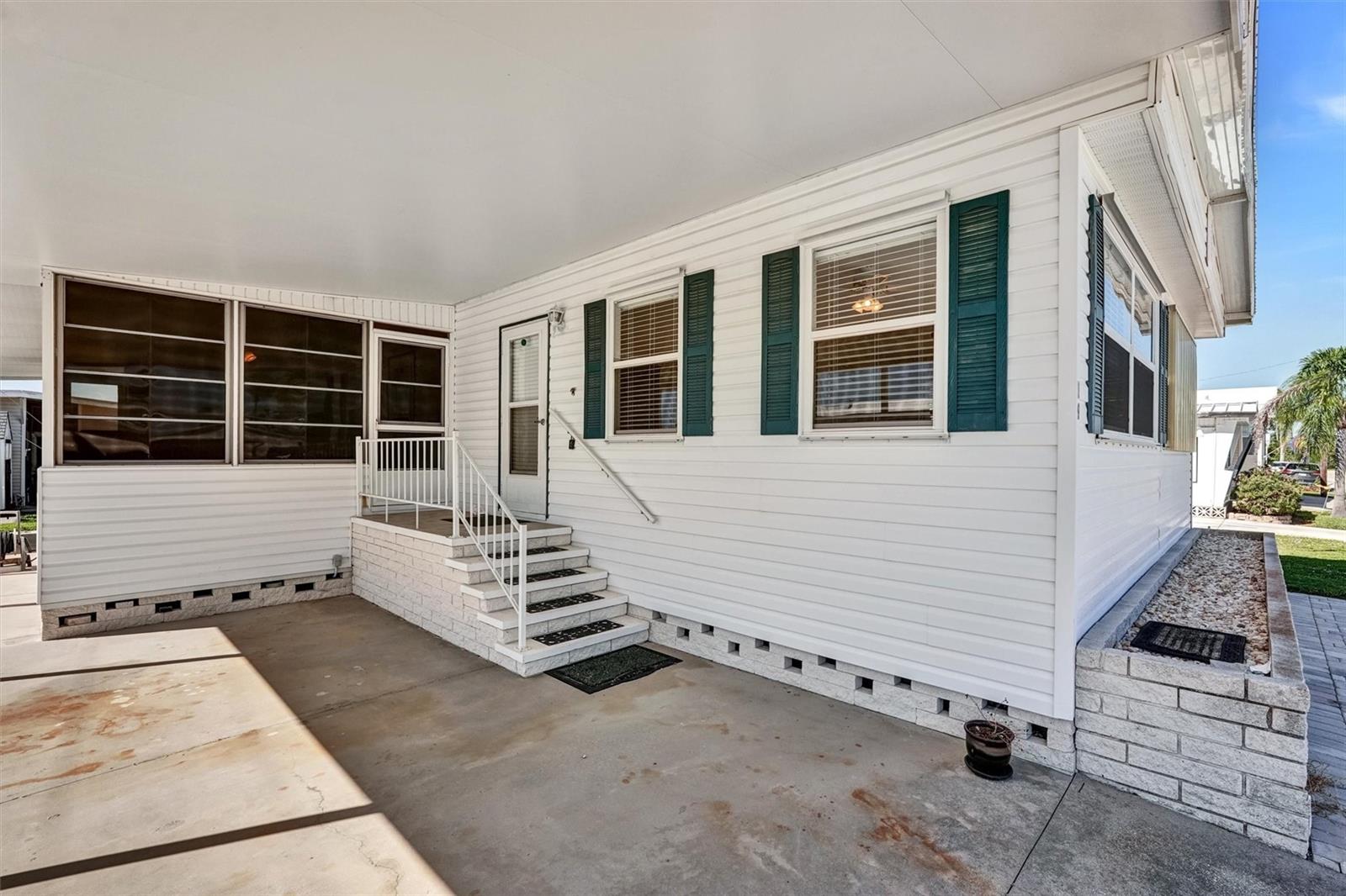 10315 CORTEZ RD W #19H — photo 4