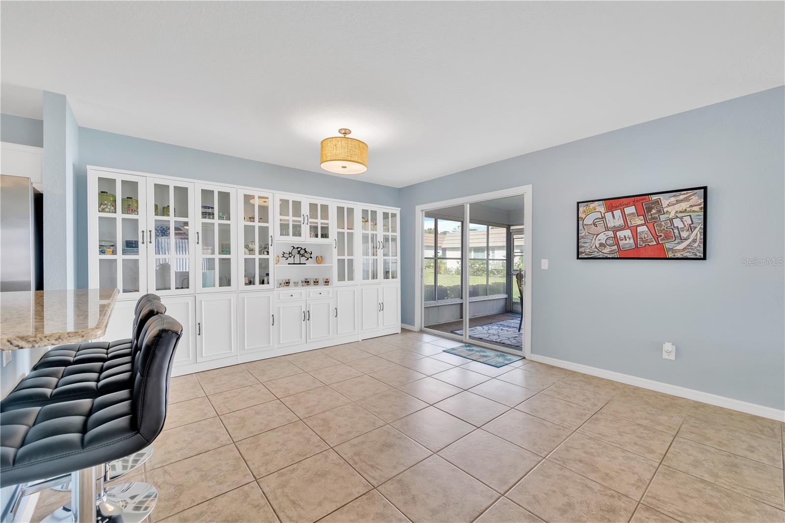 2401 RIVERBLUFF PKWY #V240 — photo 17