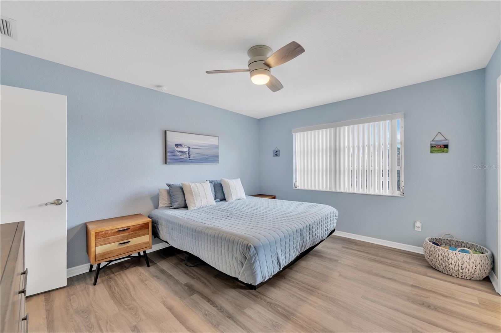 2401 RIVERBLUFF PKWY #V240 — photo 22