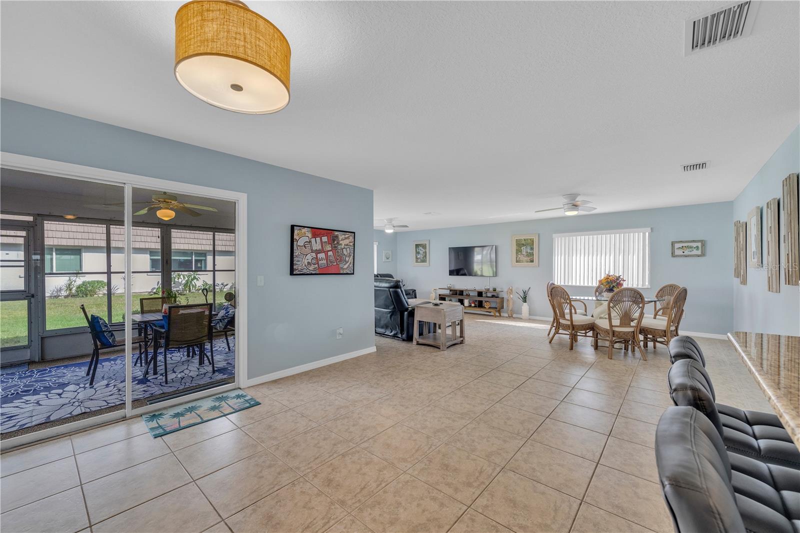 2401 RIVERBLUFF PKWY #V240 — photo 18