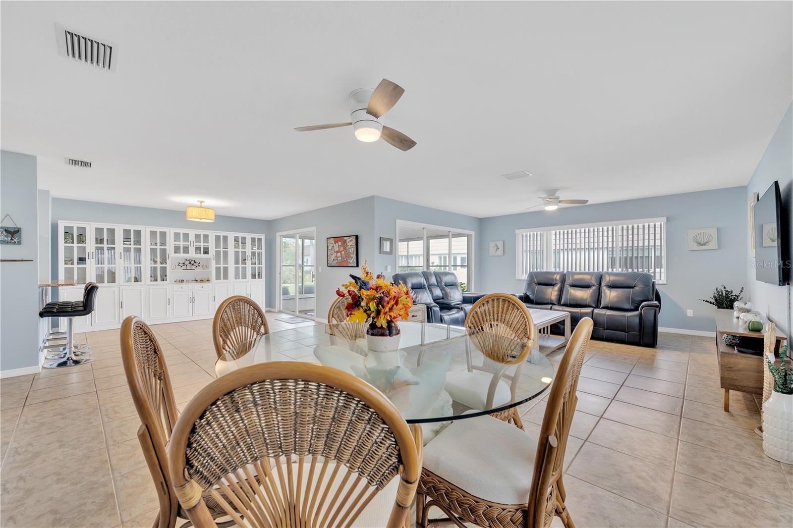 2401 RIVERBLUFF PKWY #V240 — photo 7