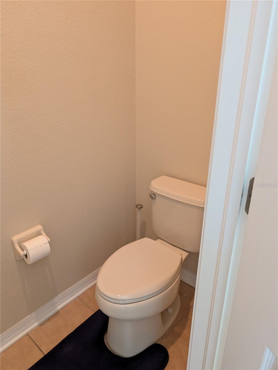 7343 FOREST MERE DR — photo 18