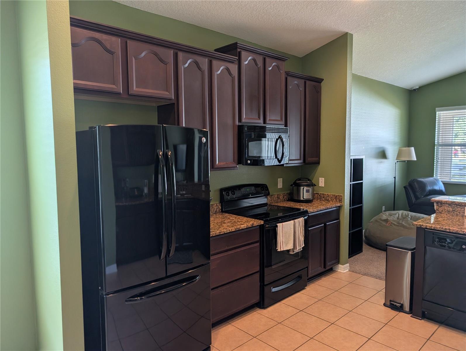7343 FOREST MERE DR — photo 5