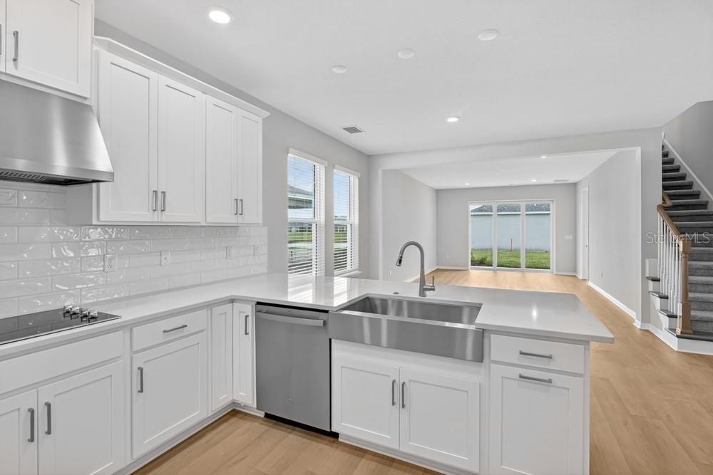 6932 PRAIRIE OAK WAY — photo 8
