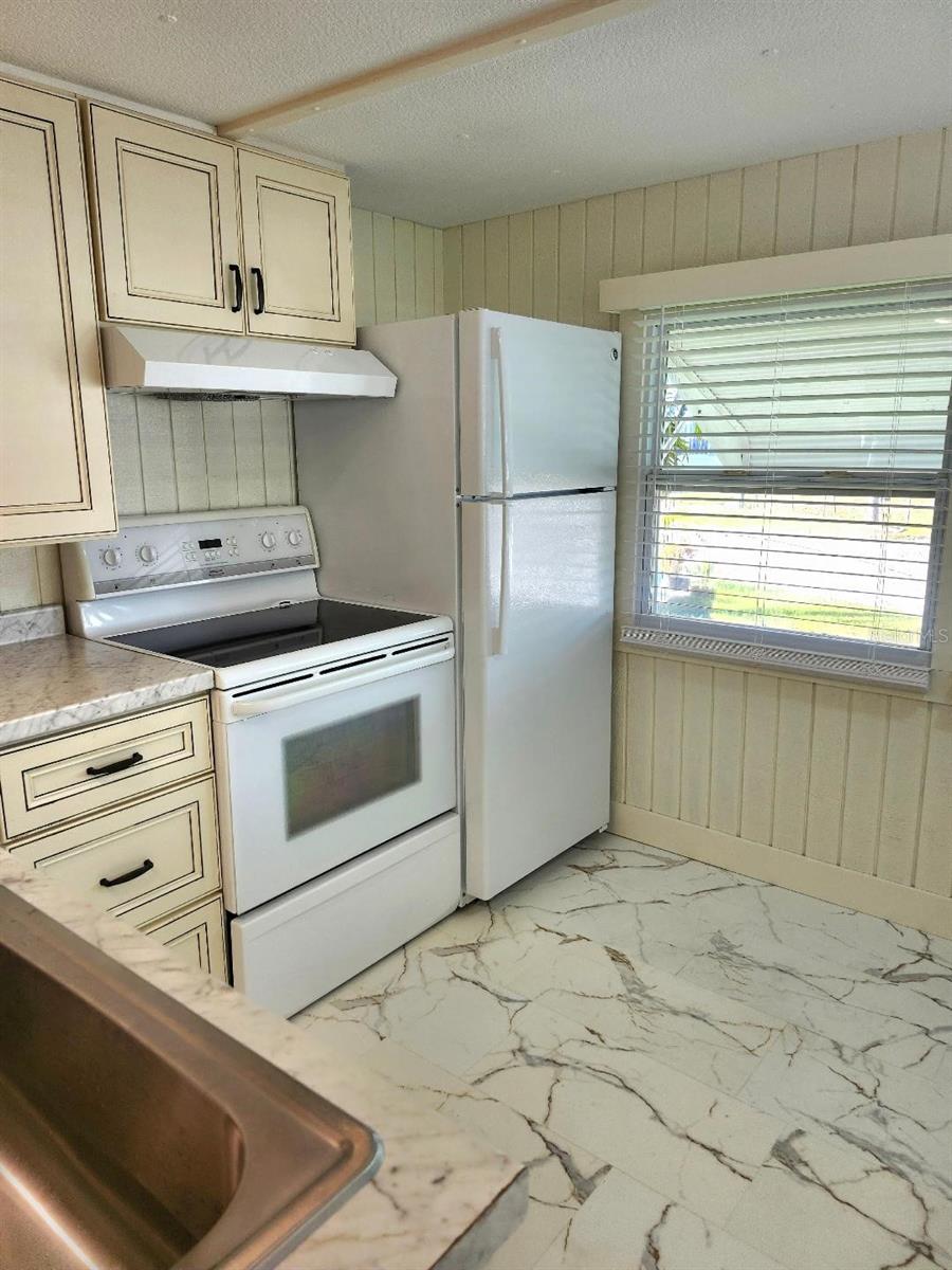 6505 KANSAS ST — photo 10