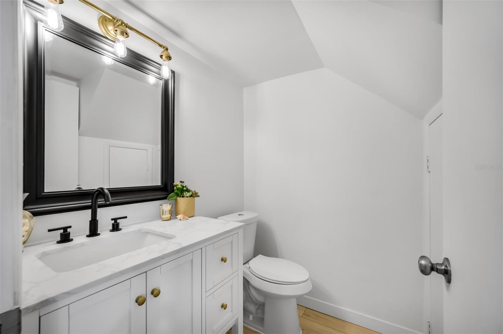 2900 LICHEN LN #B — photo 12