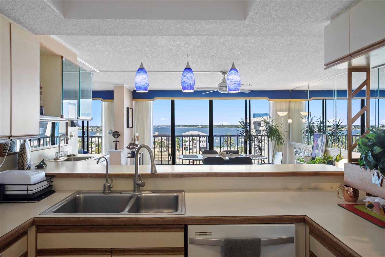 450 TREASURE ISLAND CSWY #702 — photo 12