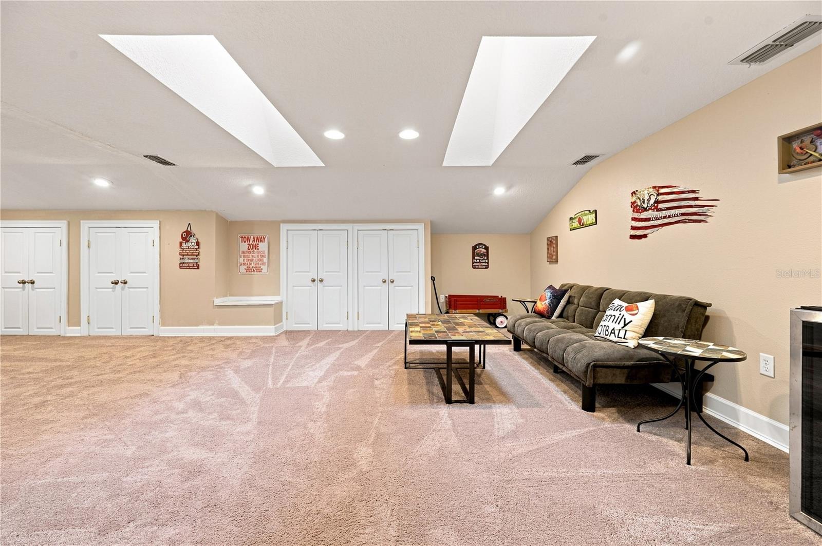 504 COVINGTON PARK ST — photo 31