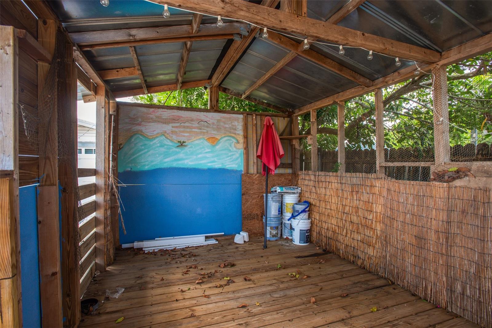 8906 CATALINA DR — photo 28