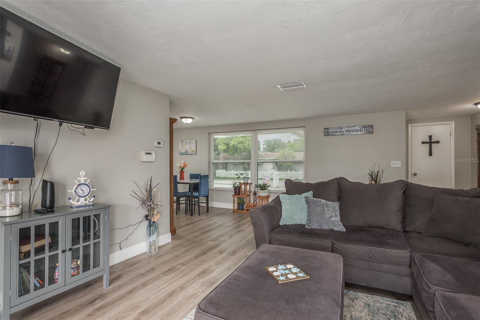8906 CATALINA DR — photo 5