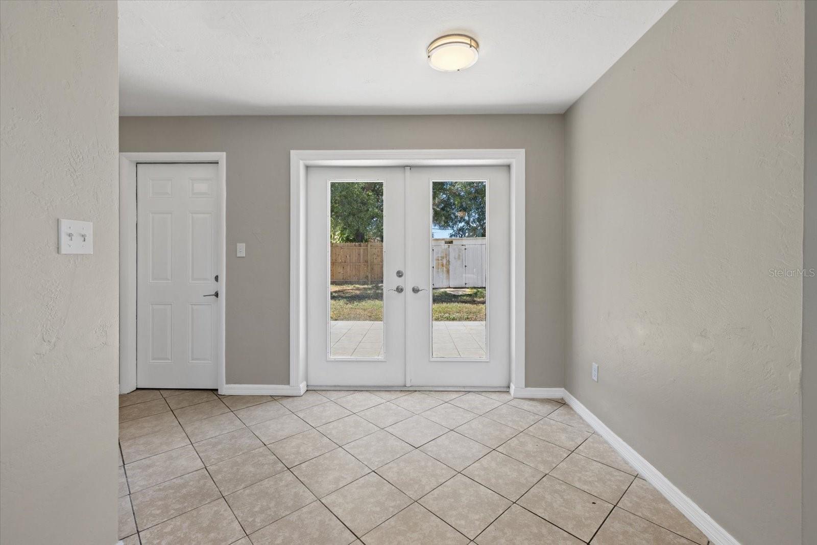 6024 MERRIL ST — photo 13