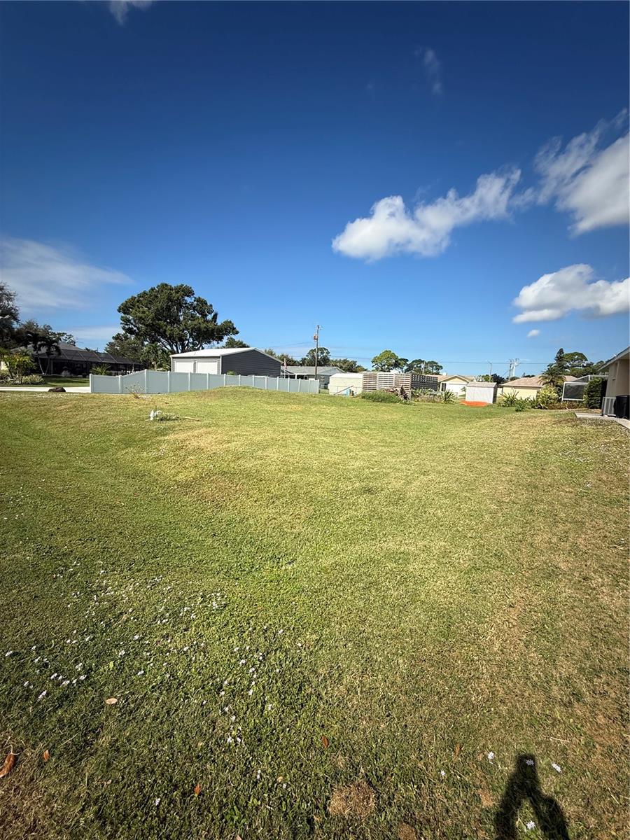 UNICORN RD — photo 2