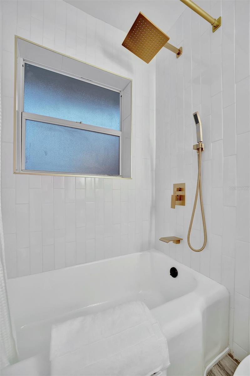 2713 4TH AVE W — photo 27