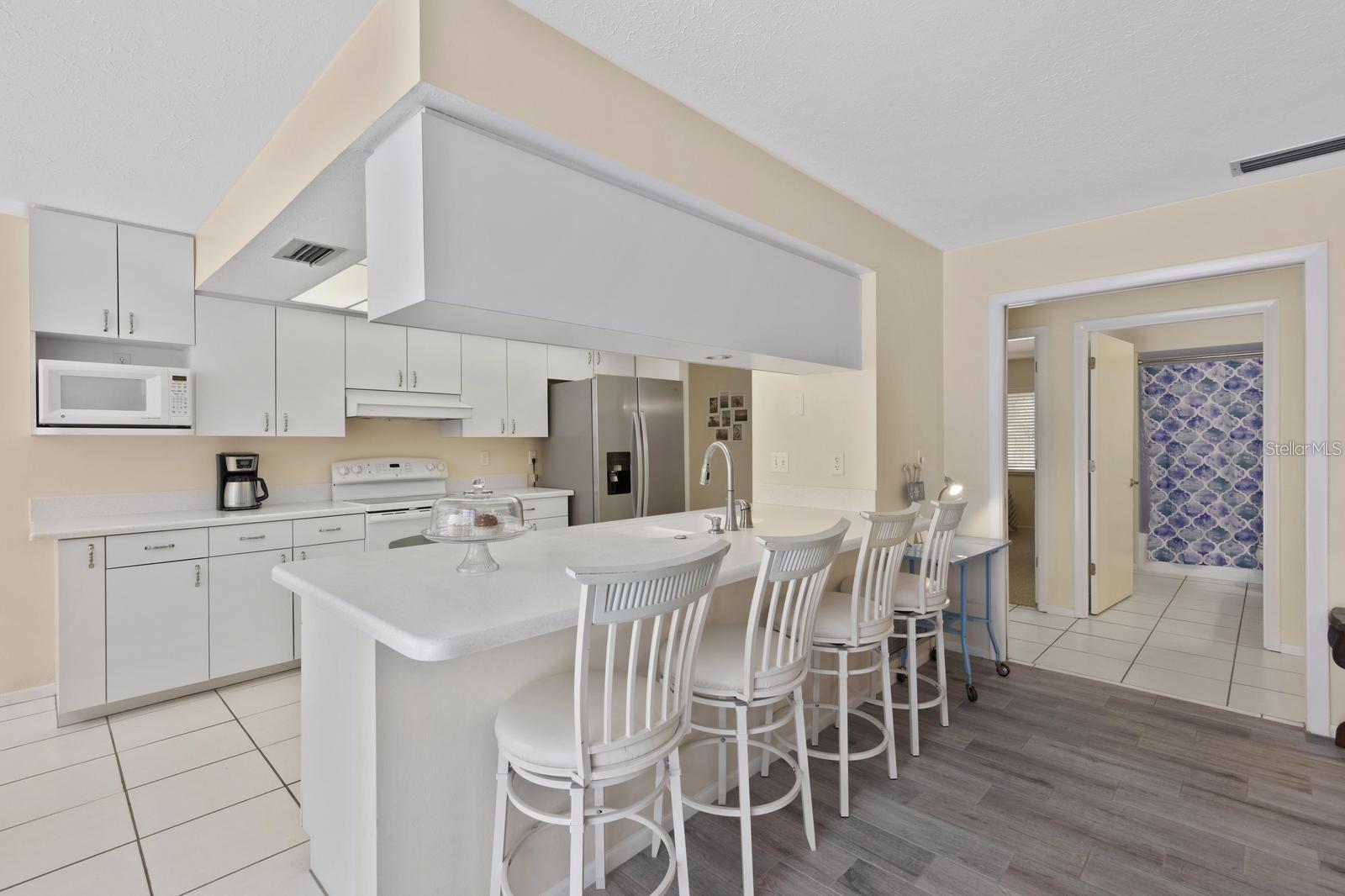 1895 BUCCANEER CIR — photo 3