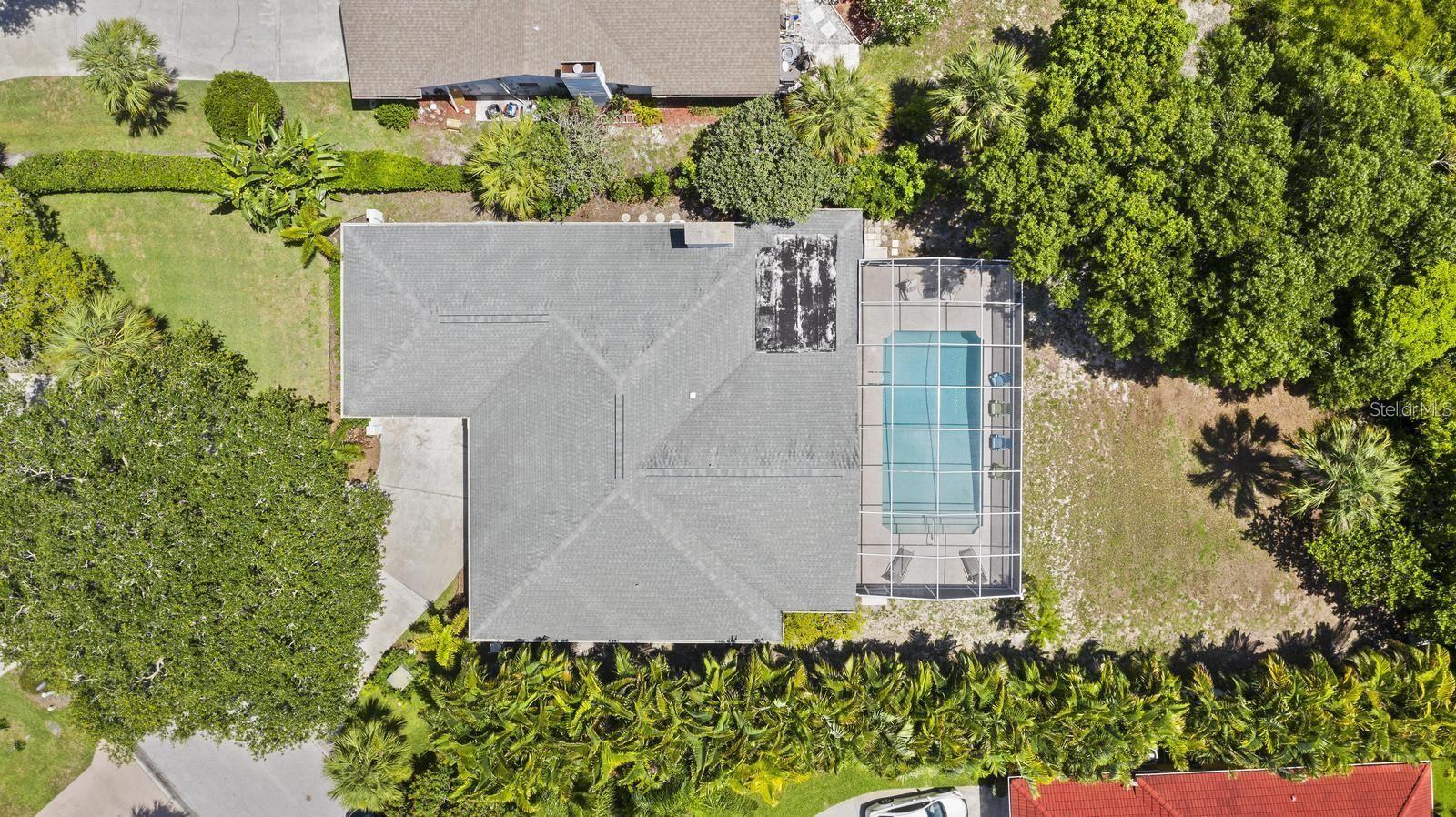 1895 BUCCANEER CIR — photo 32