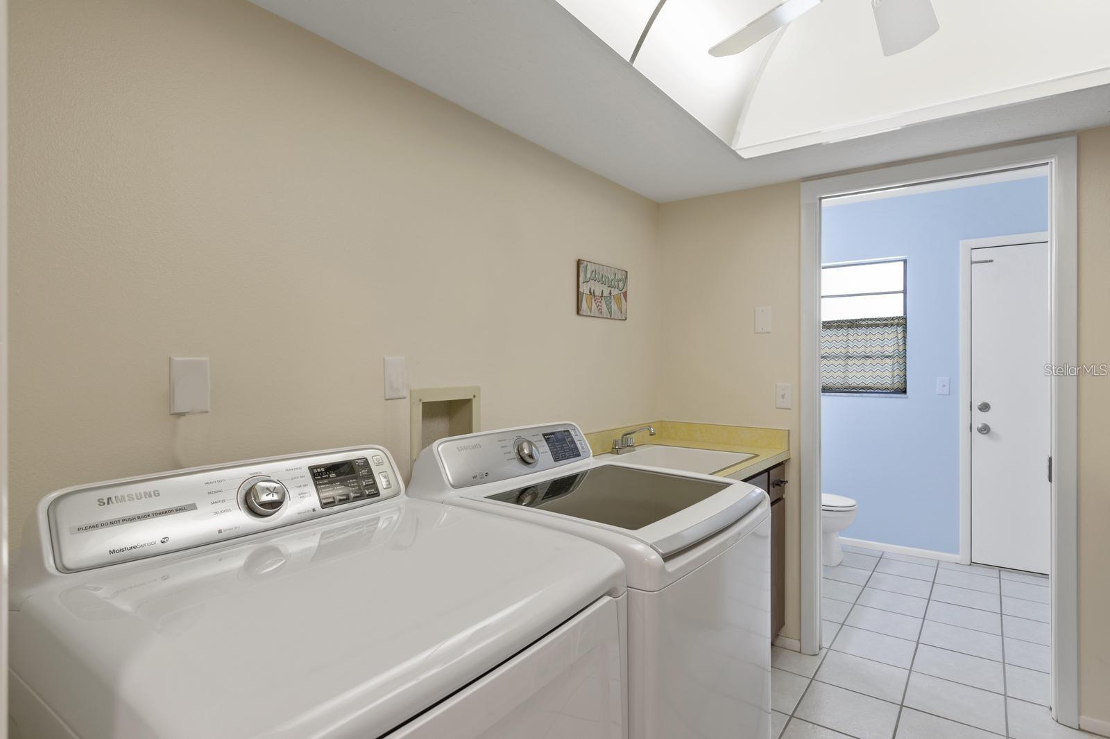 1895 BUCCANEER CIR — photo 21