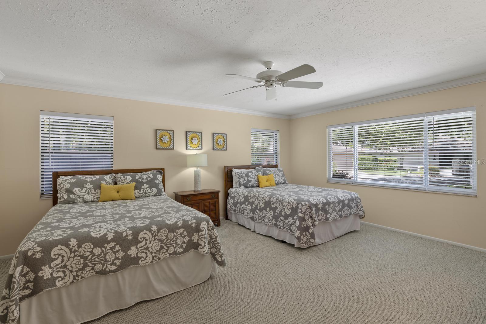 1895 BUCCANEER CIR — photo 18