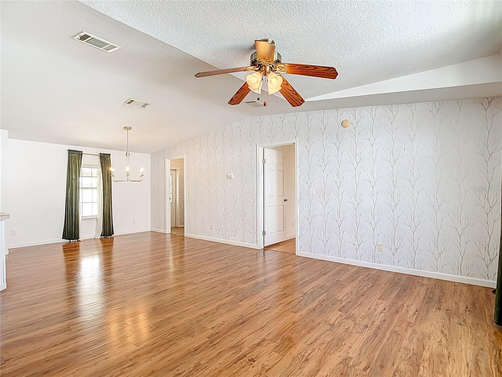 5745 PAWNEE ST — photo 23