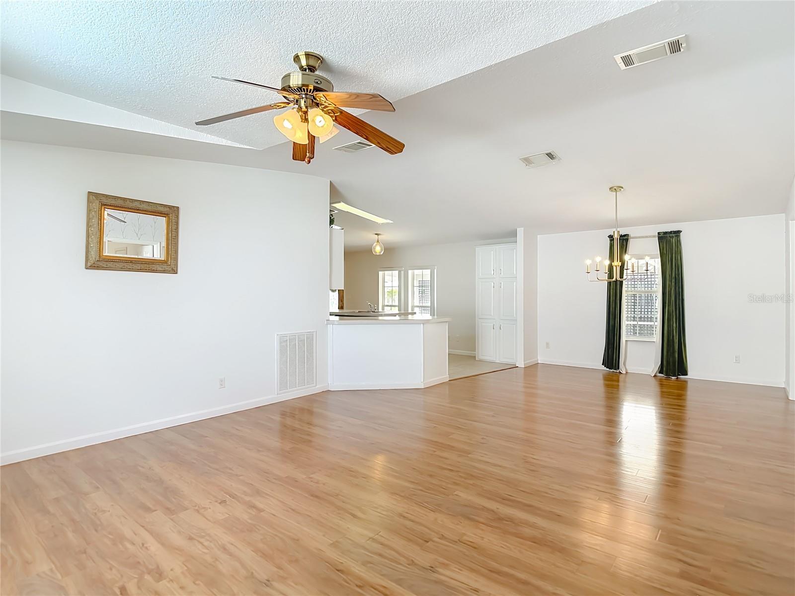 5745 PAWNEE ST — photo 22
