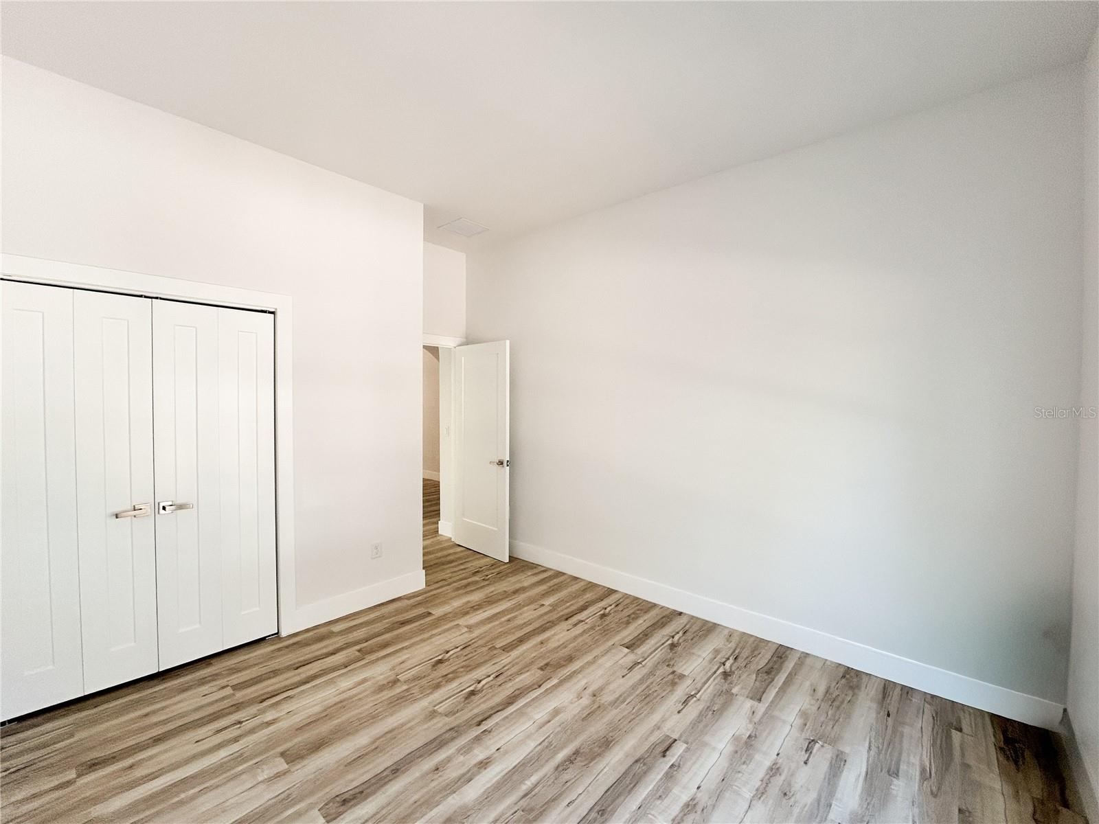 407 GEORGIA AVE — photo 27