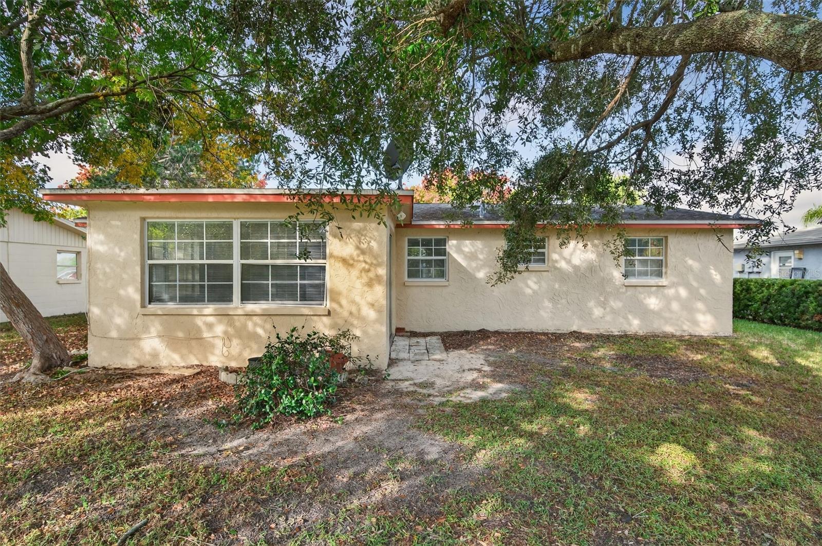 10102 GLEN MOOR LN — photo 38