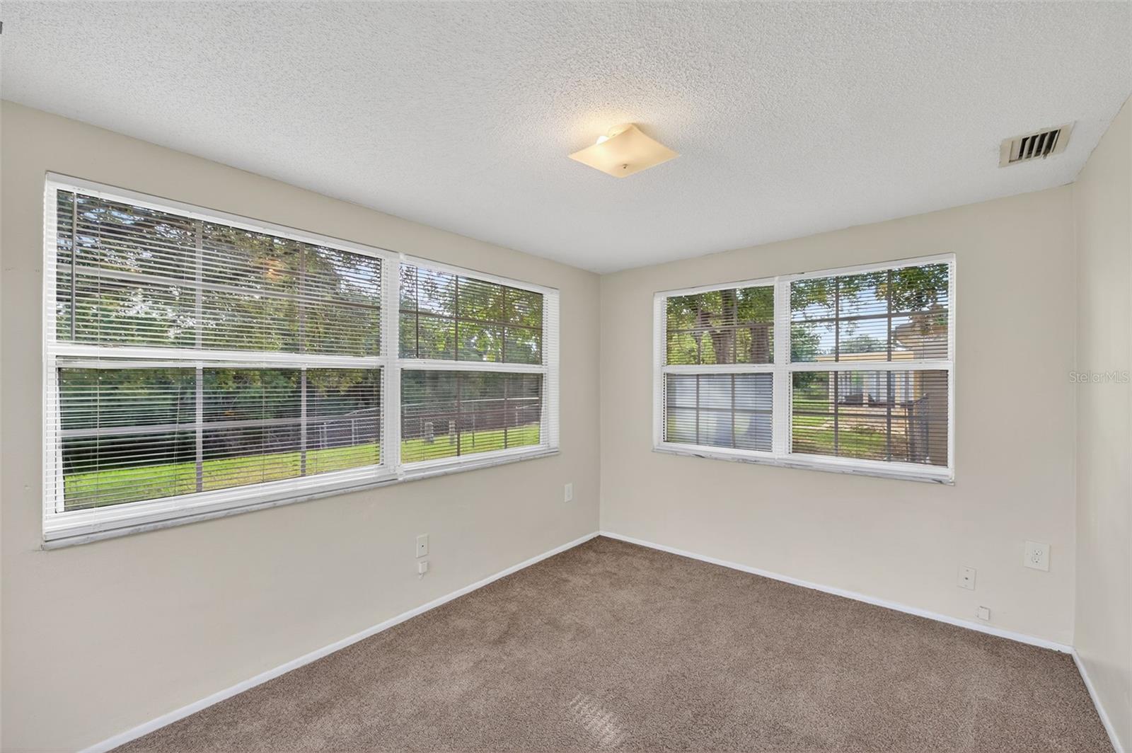 10102 GLEN MOOR LN — photo 31