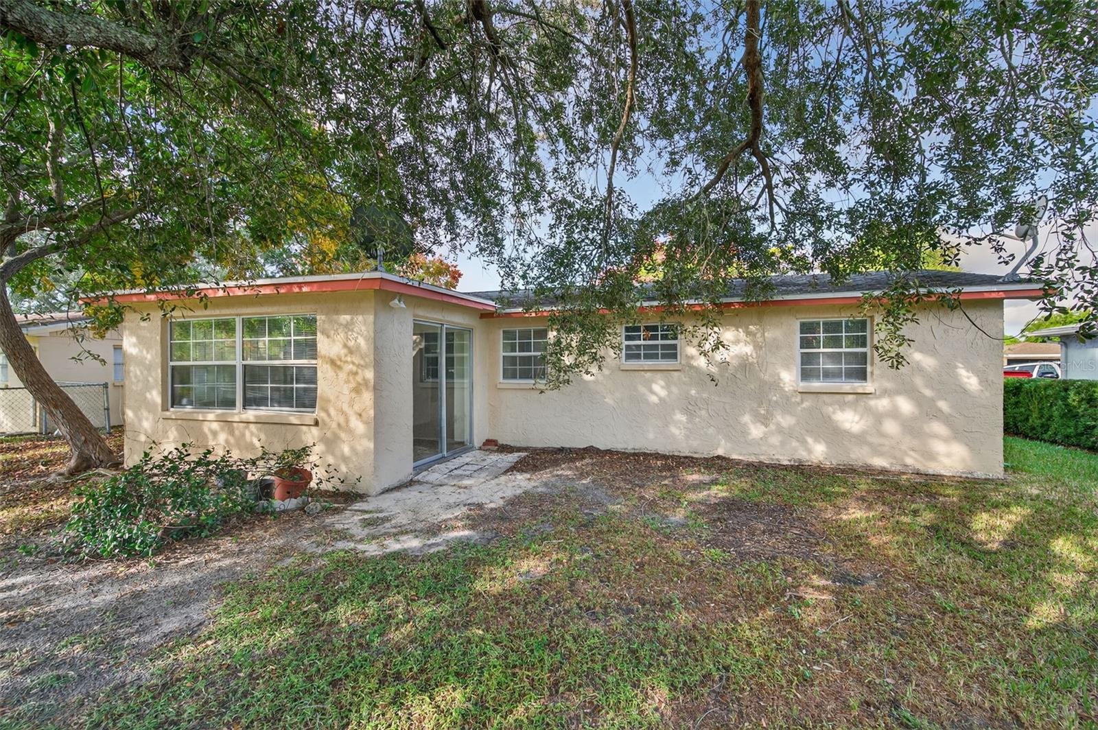 10102 GLEN MOOR LN — photo 39