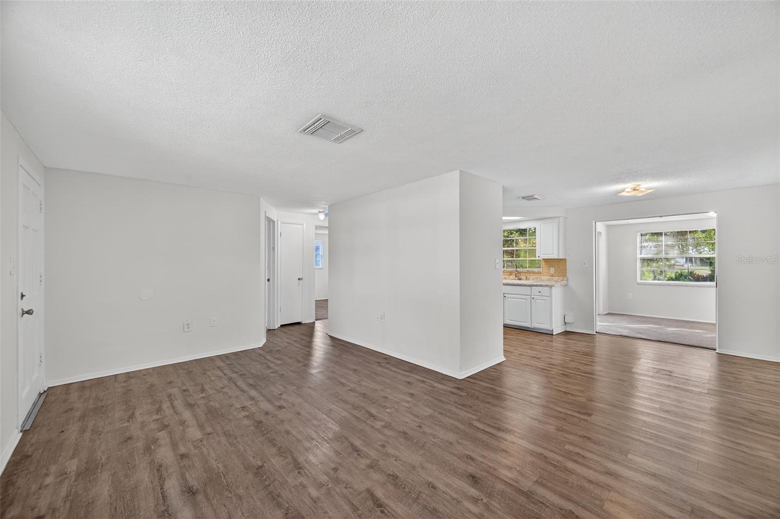 10102 GLEN MOOR LN — photo 9