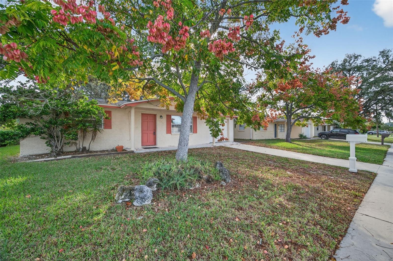 10102 GLEN MOOR LN — photo 2