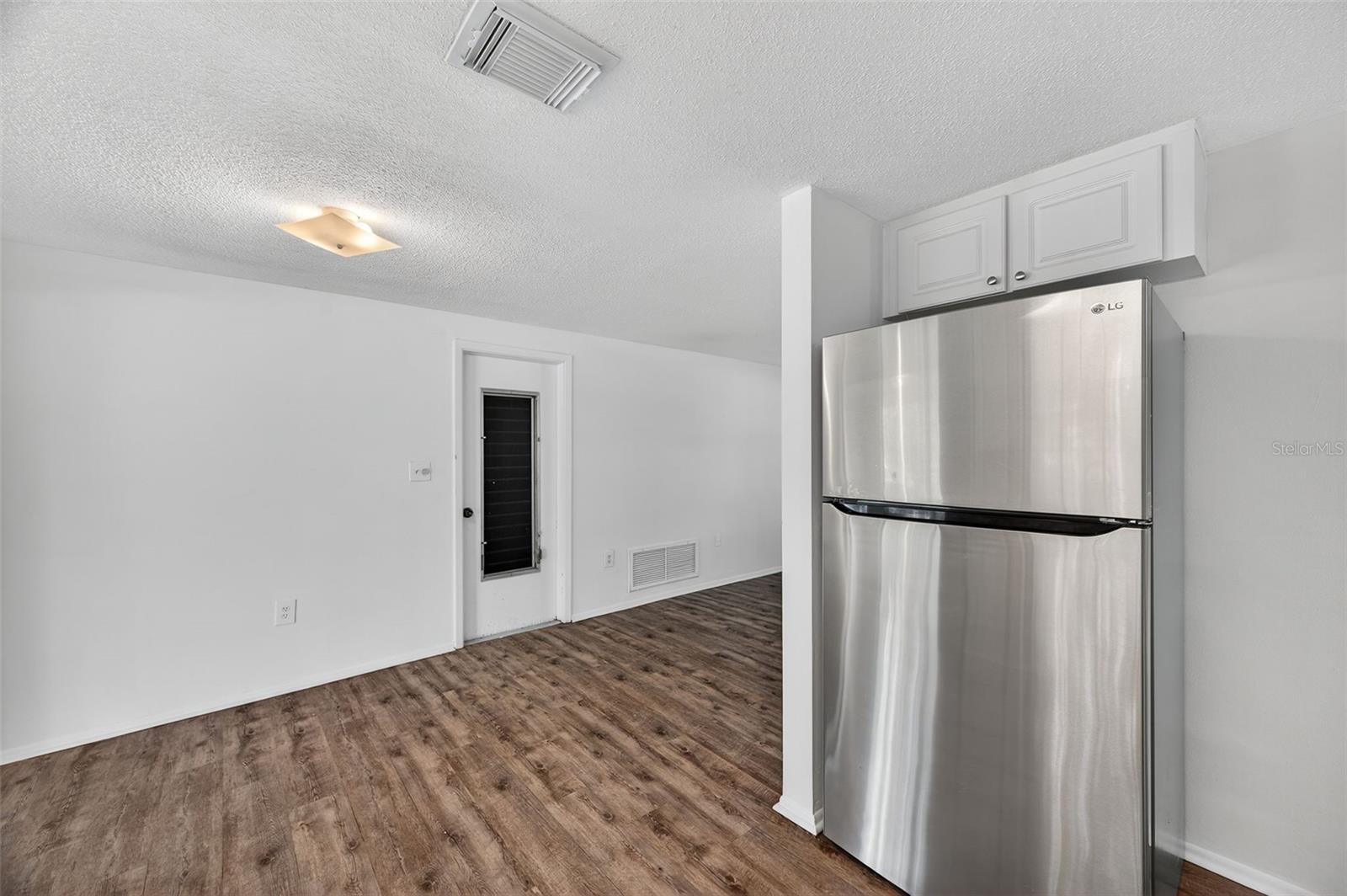 10102 GLEN MOOR LN — photo 17